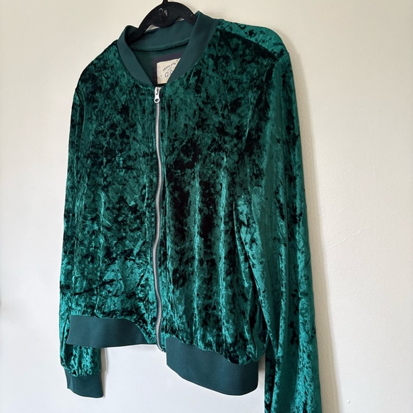 Ci Sono Emerald Crushed Velvet Bomber Size XL - Picture 4 of 13